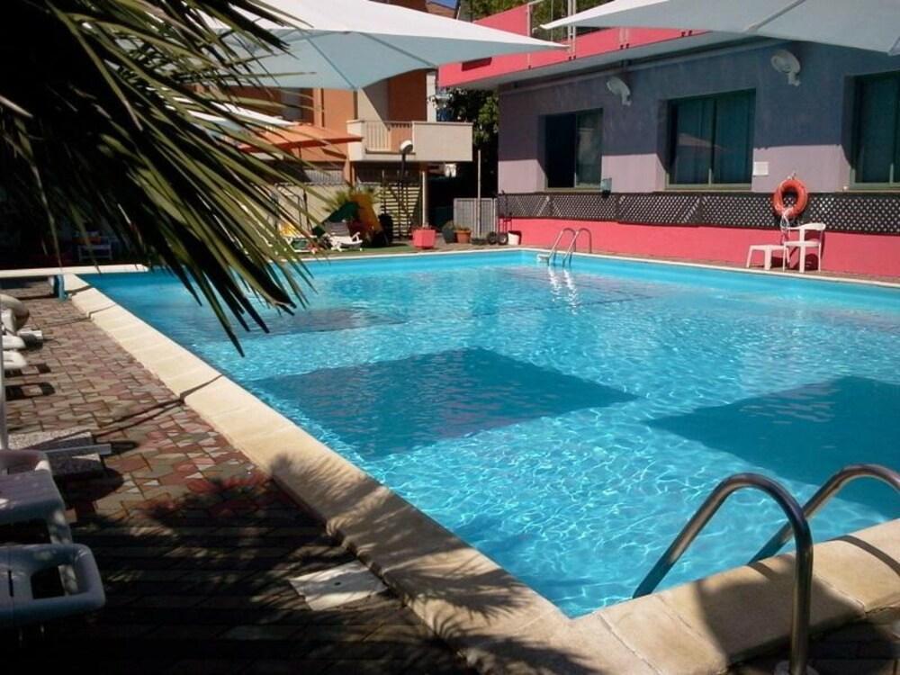Hotel Edward Bellaria – Igea Marina Kültér fotó