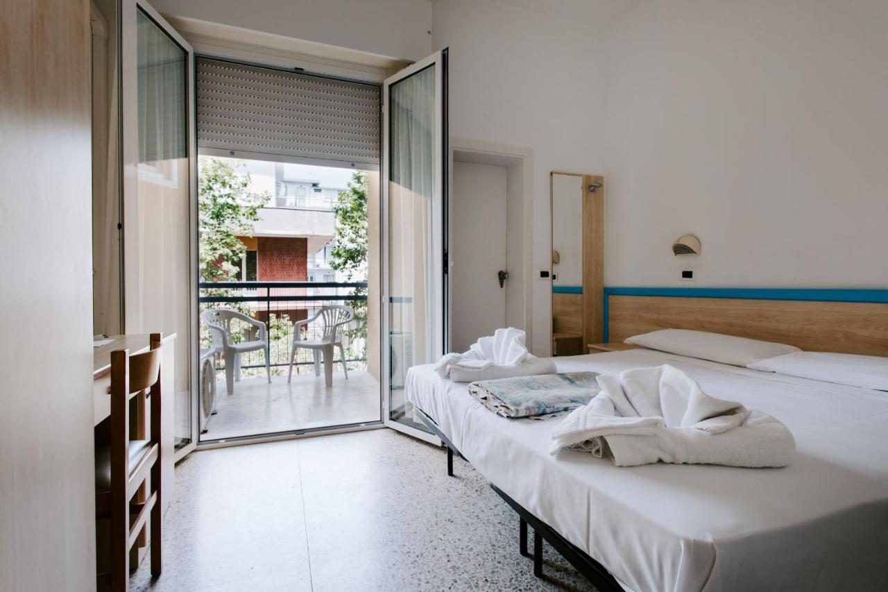 Hotel Edward Bellaria – Igea Marina Kültér fotó