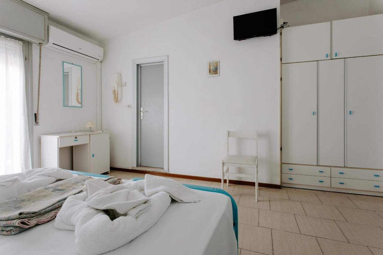 Hotel Edward Bellaria – Igea Marina Kültér fotó