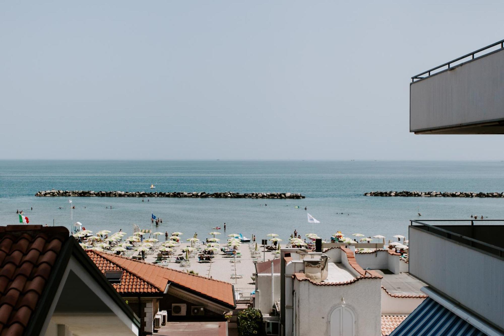 Hotel Edward Bellaria – Igea Marina Kültér fotó