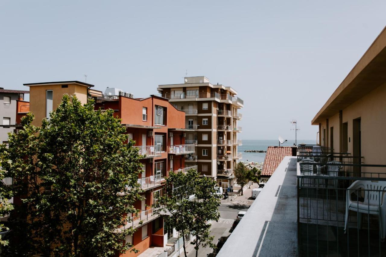 Hotel Edward Bellaria – Igea Marina Kültér fotó