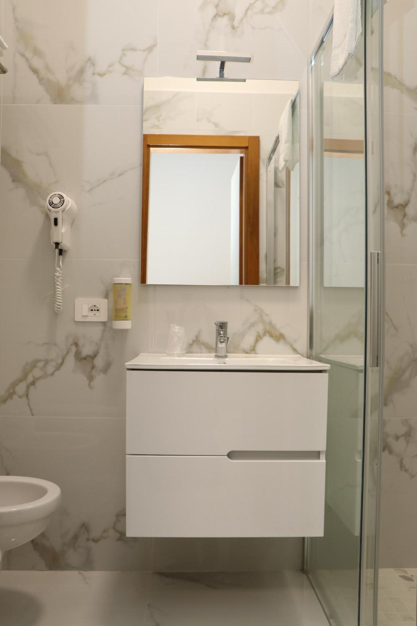 Hotel Edward Bellaria – Igea Marina Kültér fotó